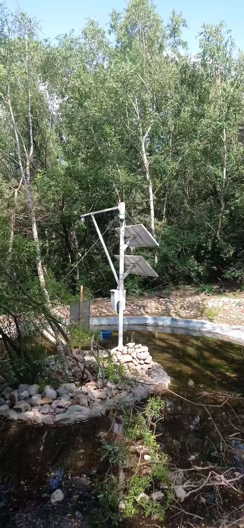 某自然保护区水质气象